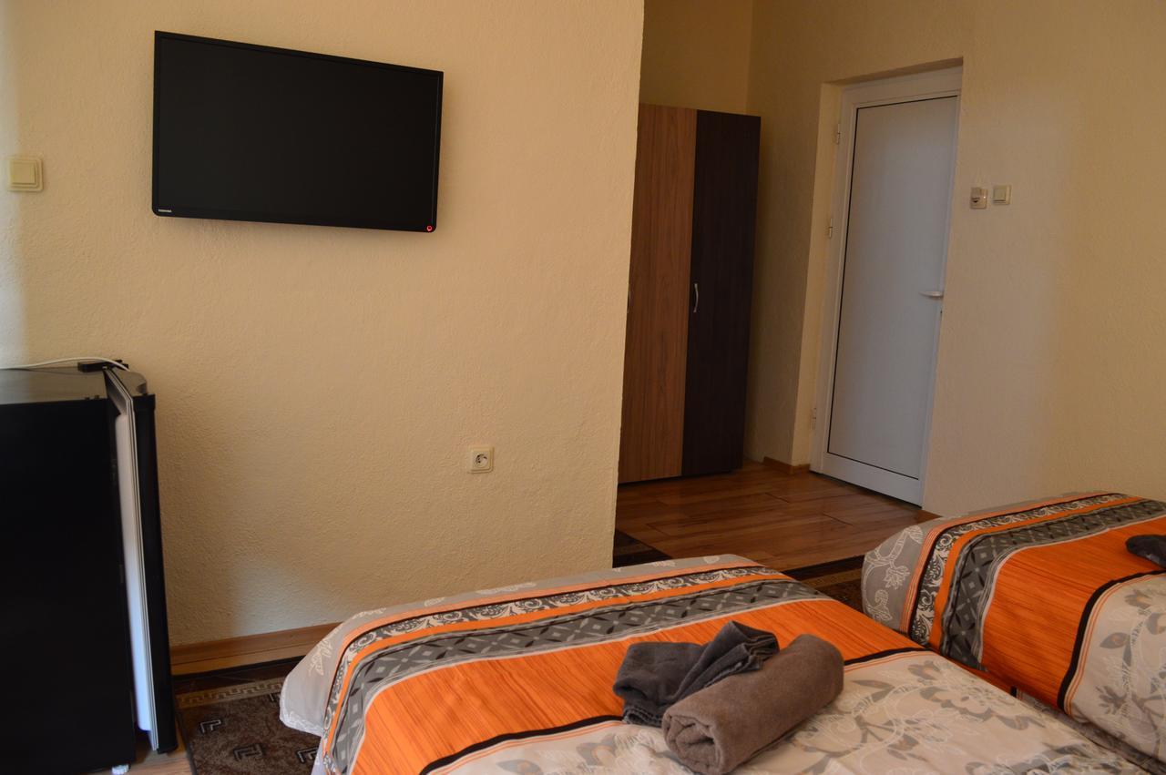 Dionis Hotel